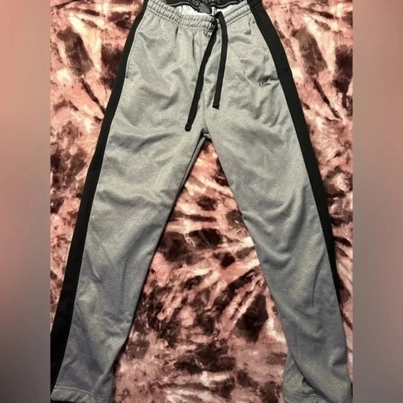 Perfect condition men’s pants medium - Picture 1 of 2